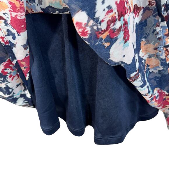 Lane Bryant SZ 18 Top Abstract Floral Lined V-Neck Ruffled Flutter Sleeves Multi - Picture 4 of 10